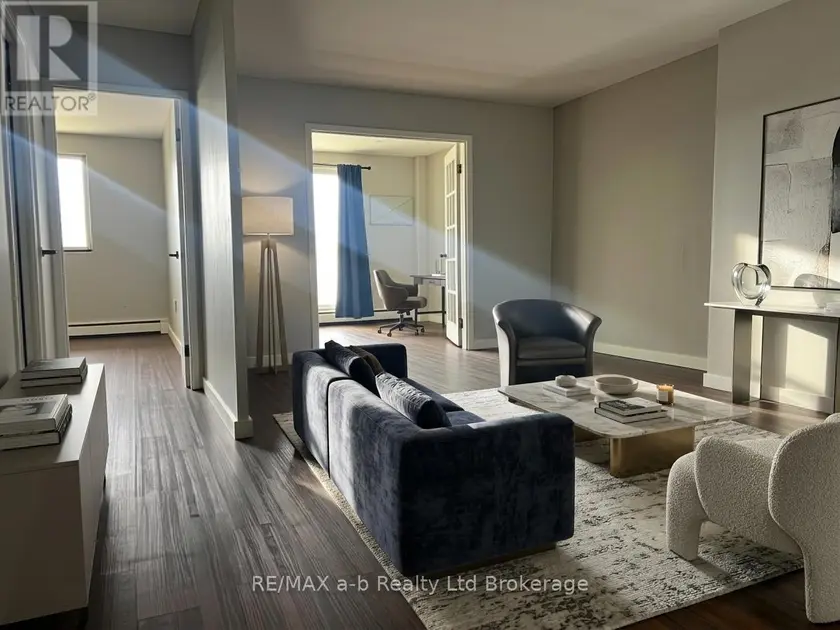 Apartment at 501 - 583 MORNINGTON AVENUE, London East