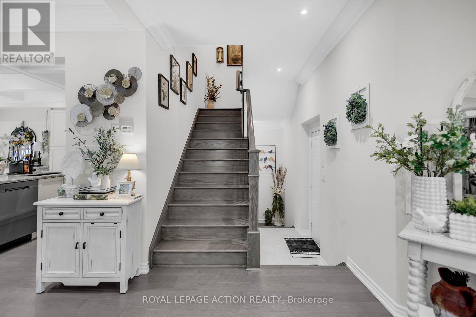 Detached at 2 DOUG FOULDS WAY, Brant