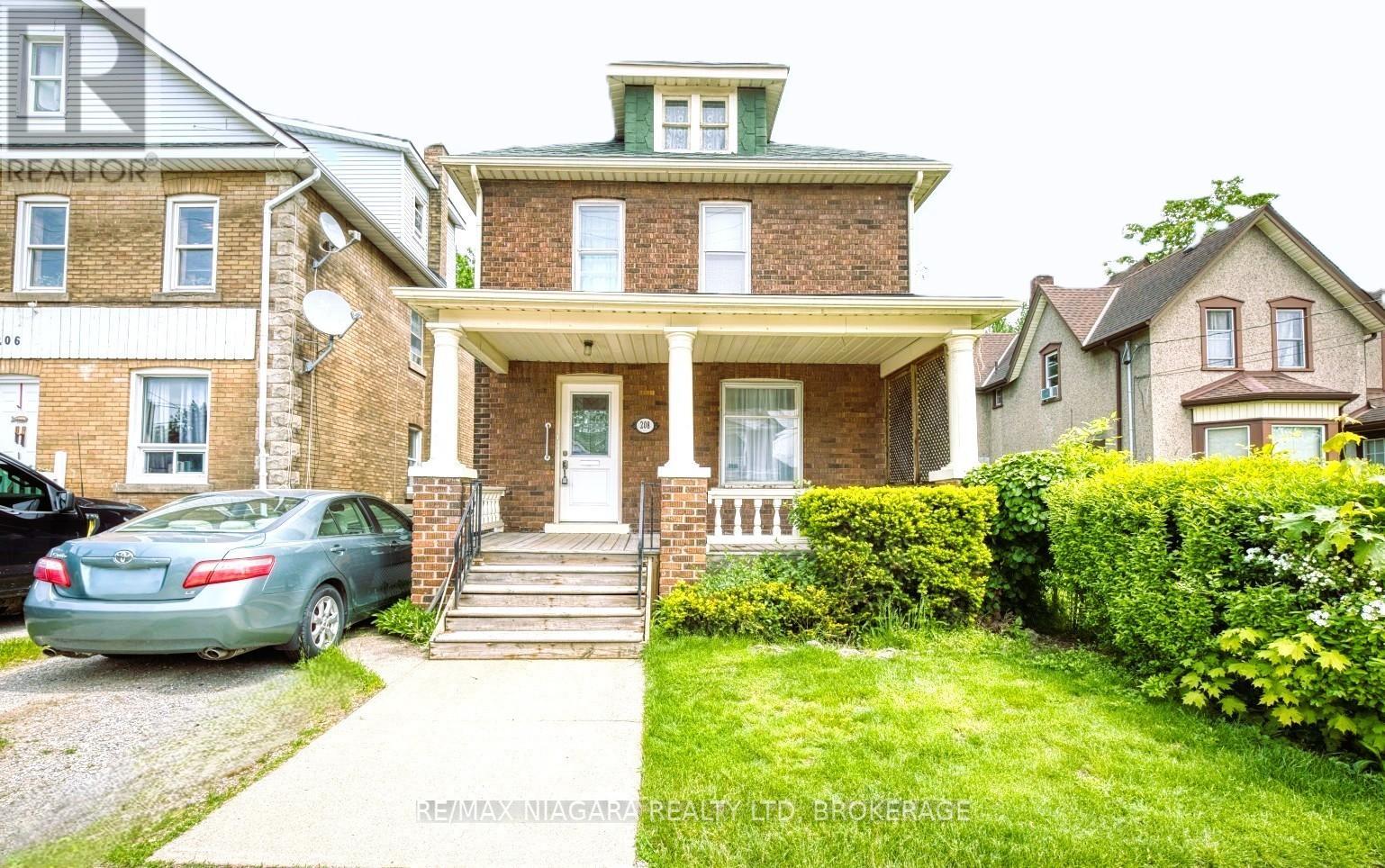 Detached at 208 HELLEMS AVENUE, Welland (Welland Downtown)