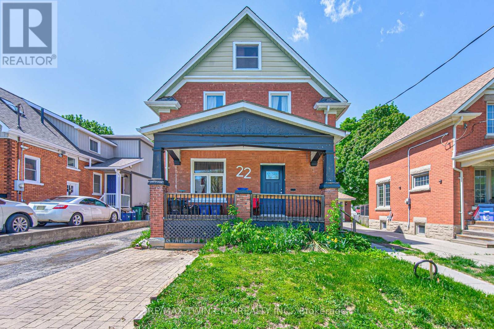 Detached at 22 HERLAN AVENUE, Kitchener