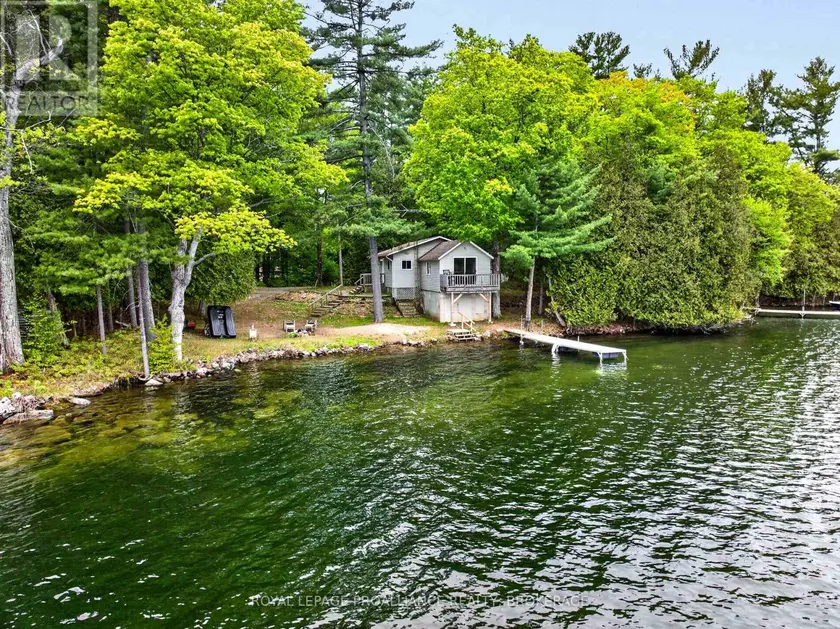 Detached at 805 BURNS LANE, Frontenac