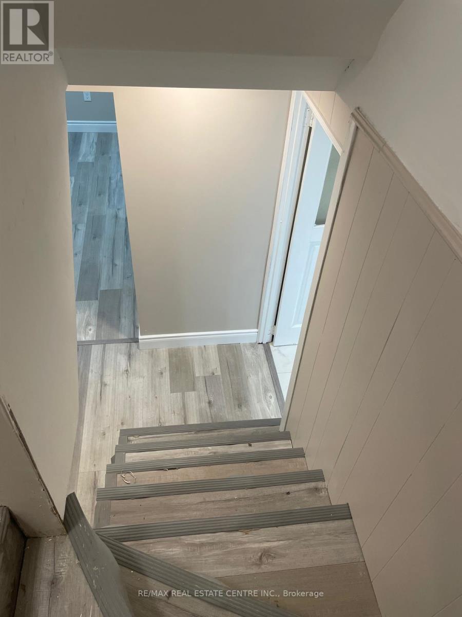 Detached at LOWER - 41 BELLEVIEW AVENUE, Kitchener