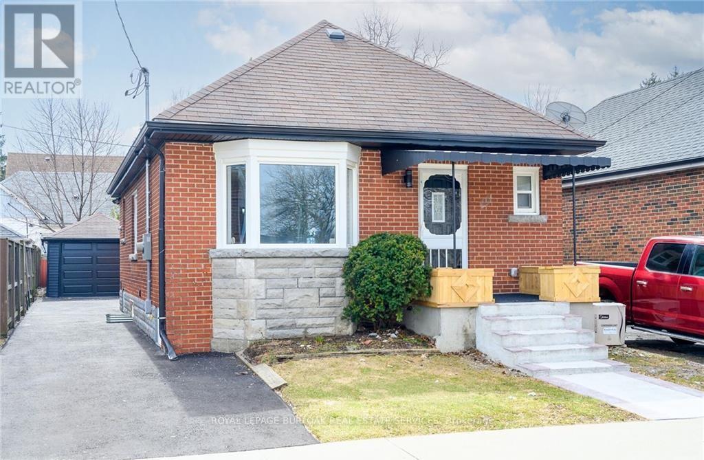 Detached at LOWER - 150 BRUCEDALE AVENUE E, Hamilton (Centremount)