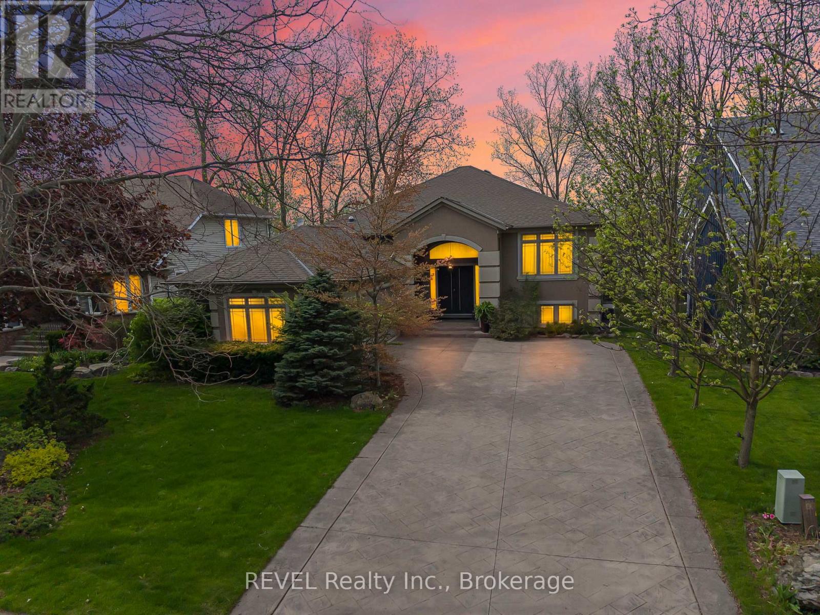 Detached at 661 CLARENCE STREET, Port Colborne