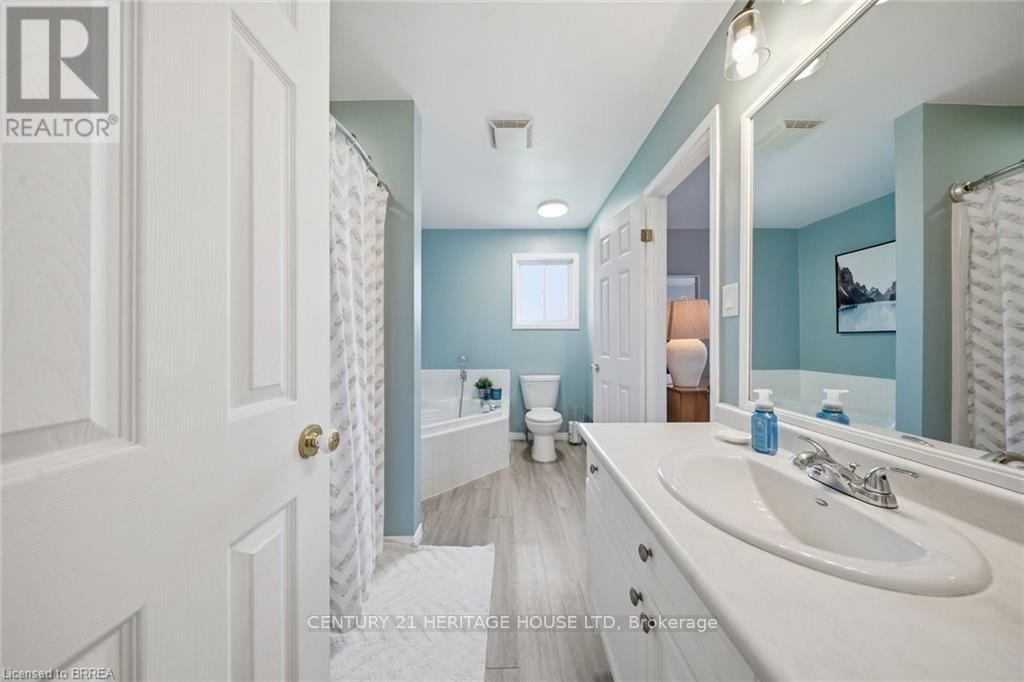 Detached at 34 PRIMROSE DRIVE, Tillsonburg