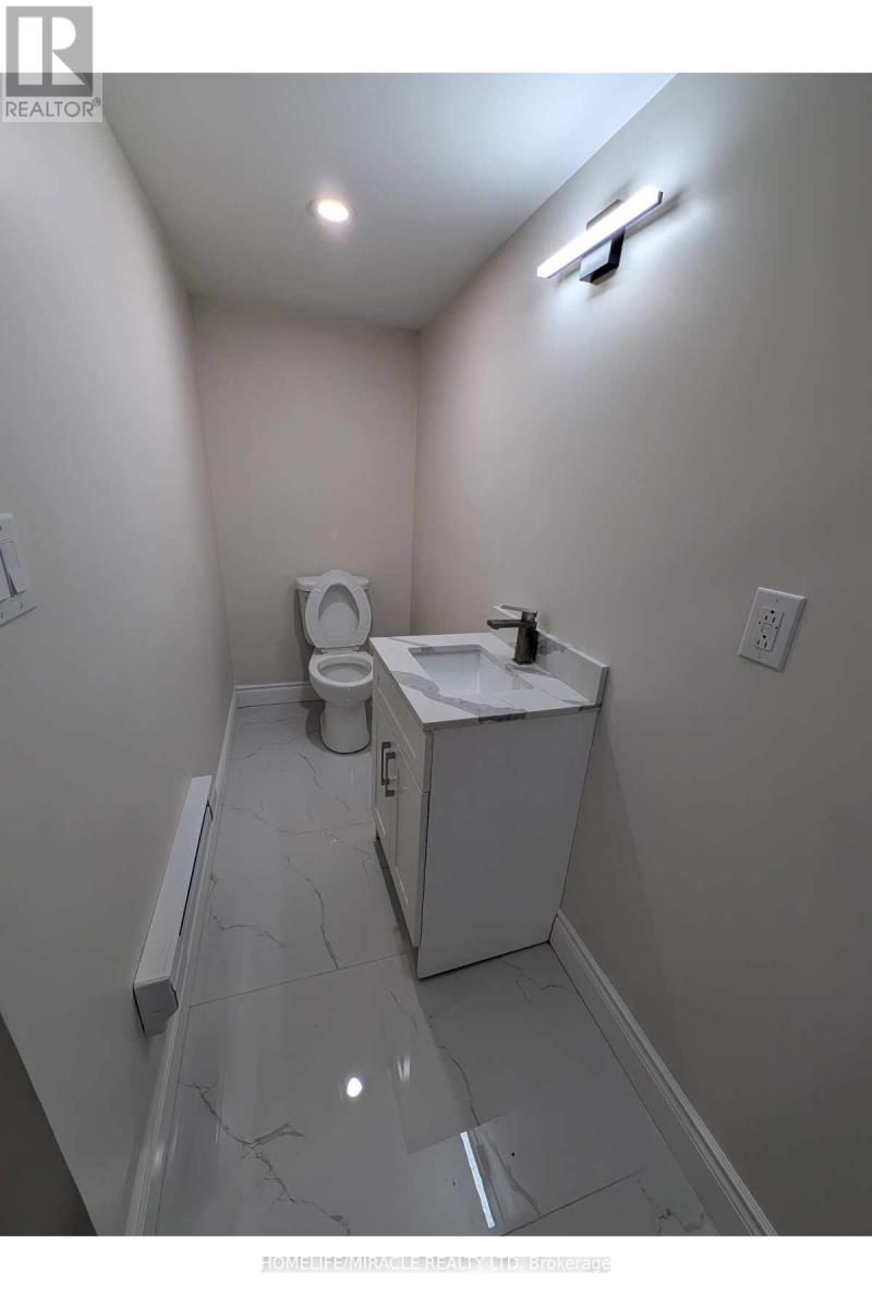 Detached at LOWER - 170 GILLESPIE DRIVE, Brantford
