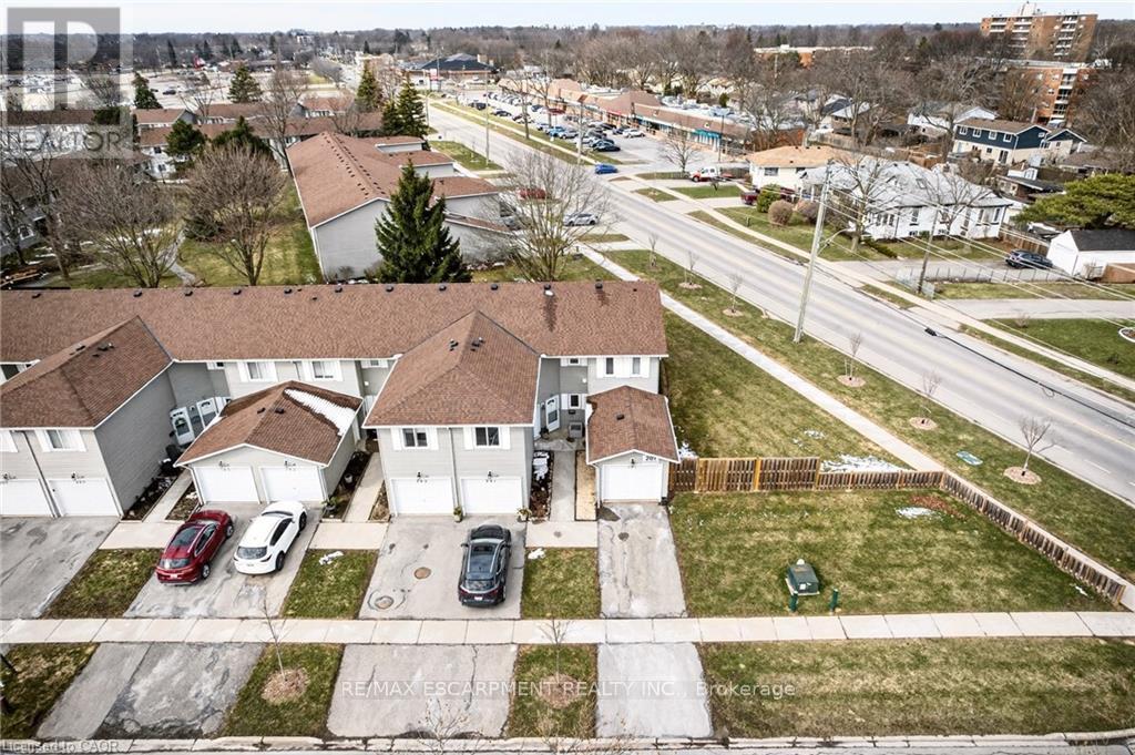 Townhouse at 101 - 201 DORCHESTER BOULEVARD, St. Catharines (Carlton/Bunting)