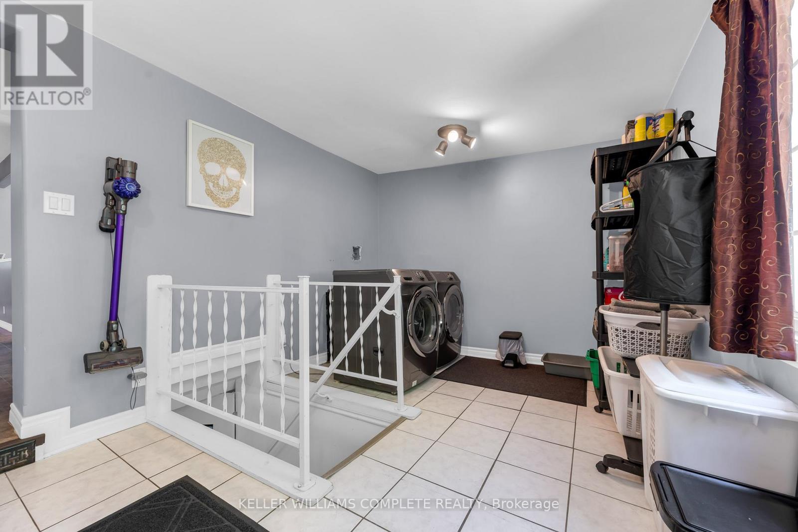 Detached at 110 OAK STREET, Brantford
