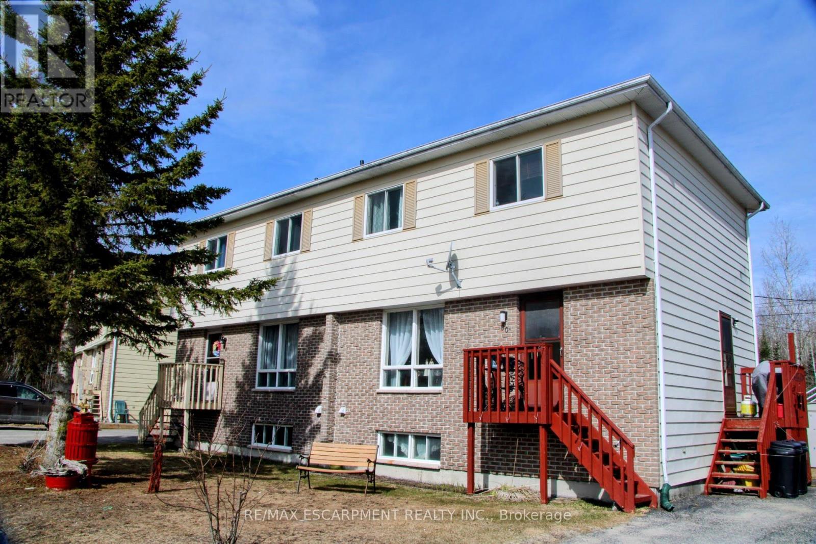 Semi-Detached/Link at 80 MATACHEWAN ROAD, Manitouwadge