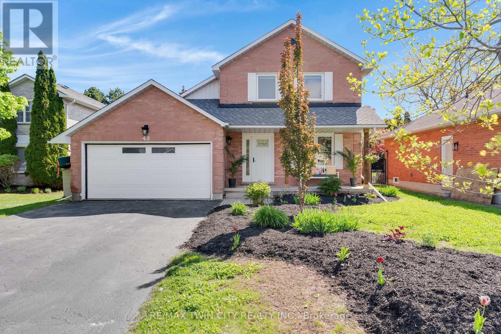 Detached at 42 HANDORF DRIVE, Cambridge