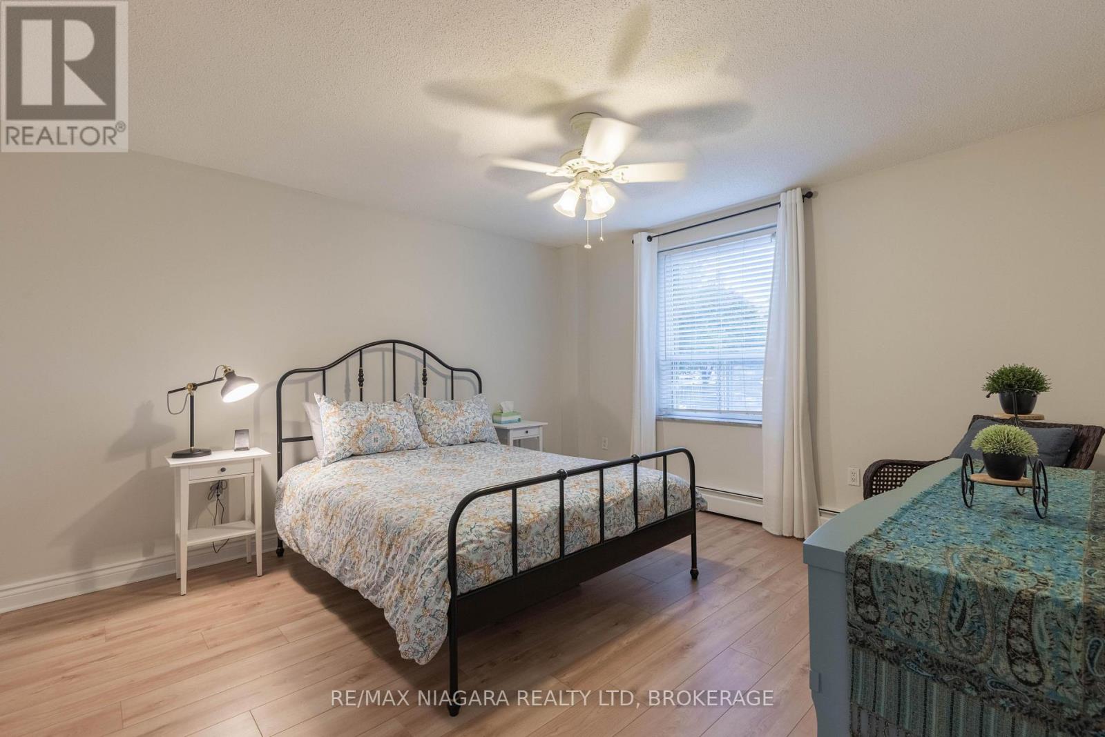 Apartment at 209 - 6390 HUGGINS STREET, Niagara Falls