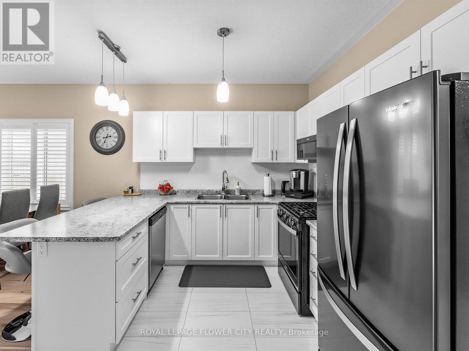 Townhouse at 42 CITTADELLA BOULEVARD, Hamilton
