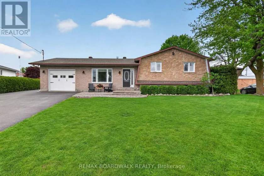 Detached at 13 ALICE STREET, Casselman