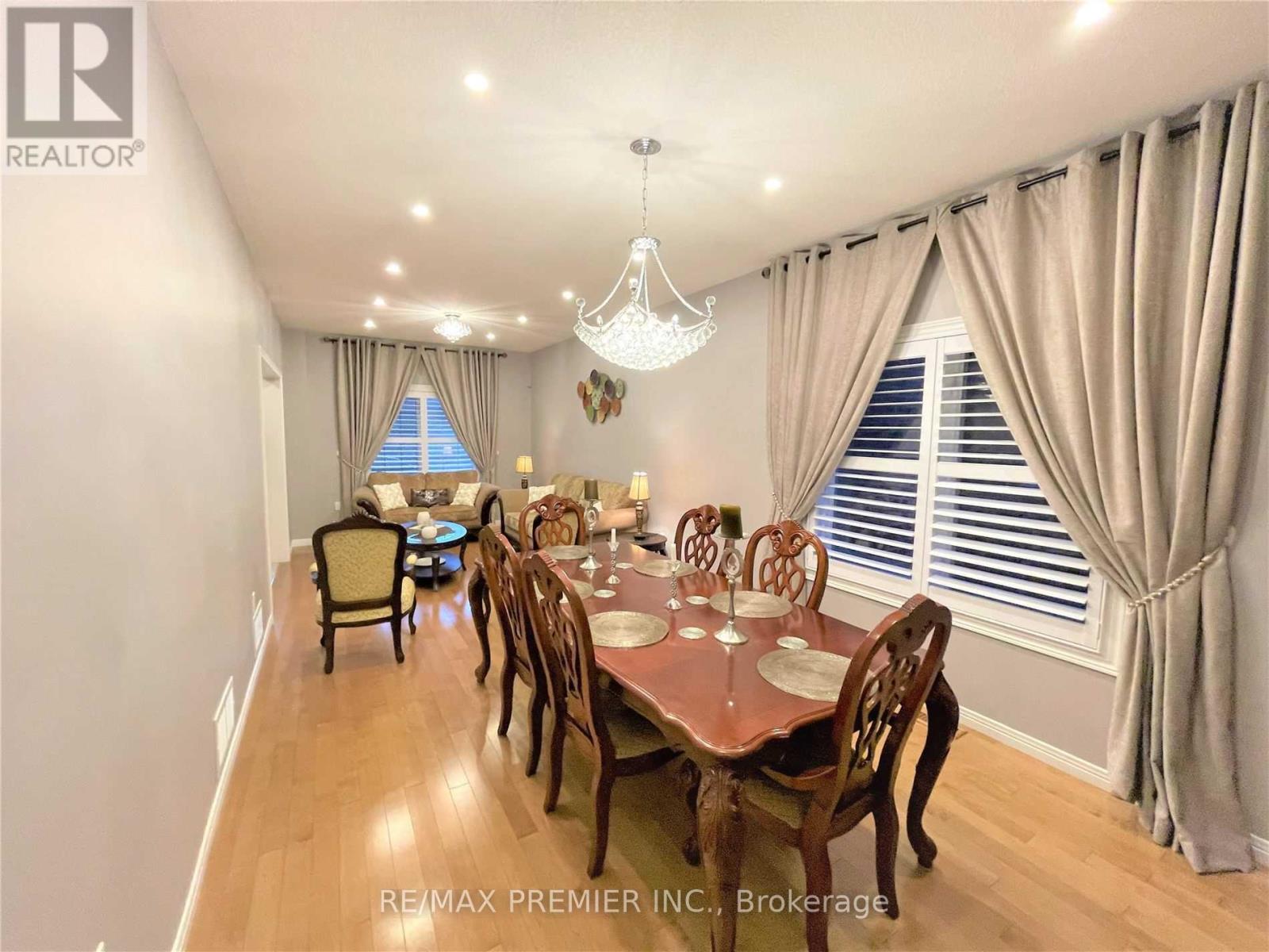 Detached at 88 SUNDANCE CRESCENT, Hamilton