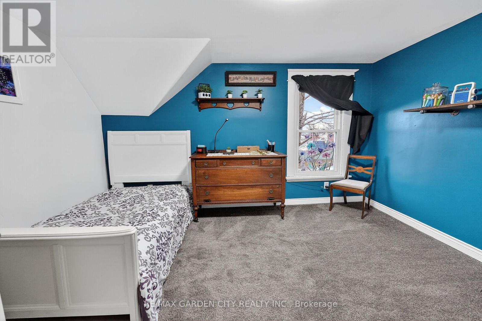 Detached at 3745 KING STREET, Lincoln