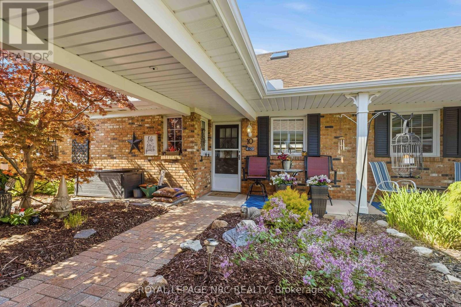 Townhouse at 14 - 4120 APPLE BLOSSOM LANE, Lincoln