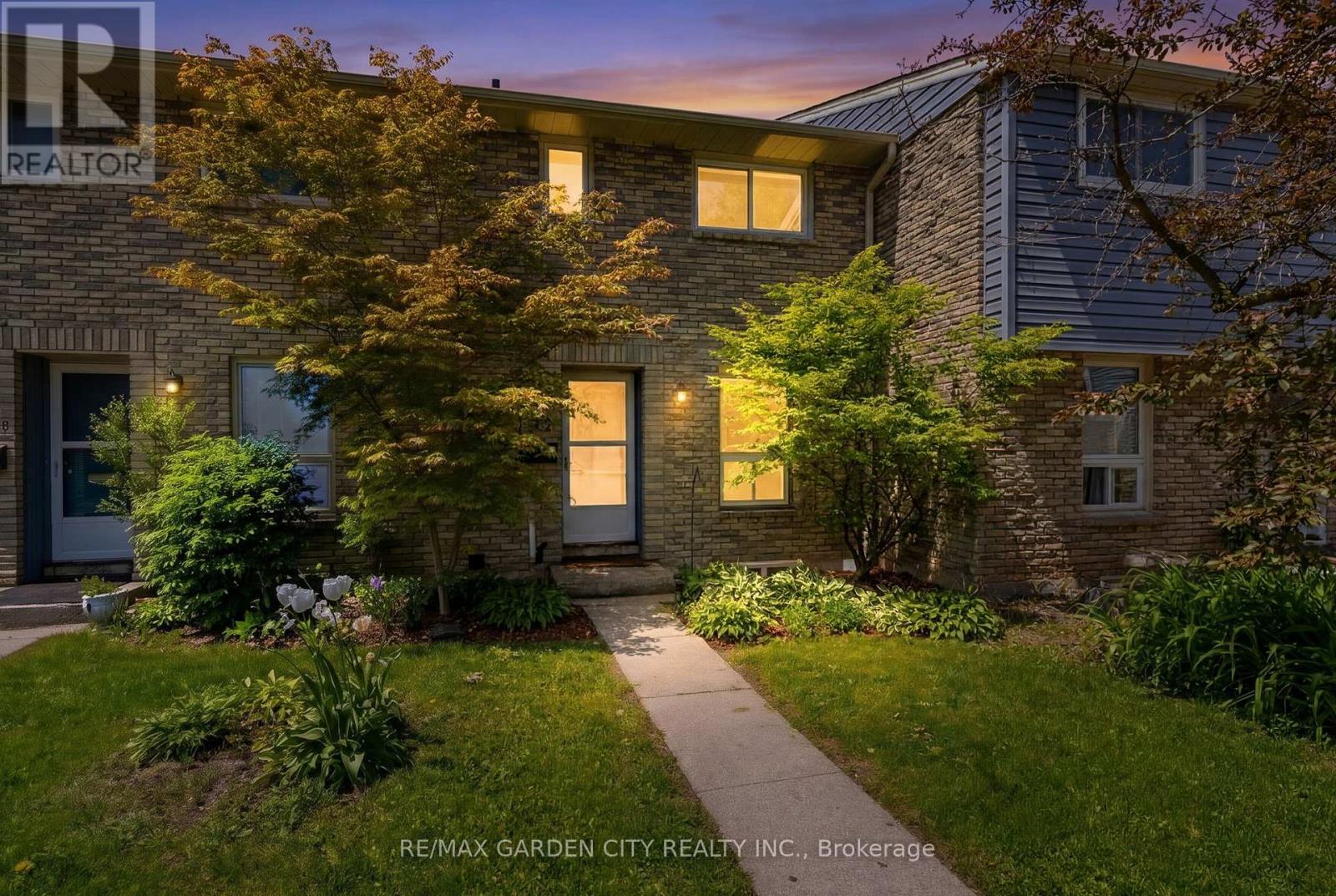 Townhouse at 32 - 75 VENTURA DRIVE, St. Catharines (Haig)
