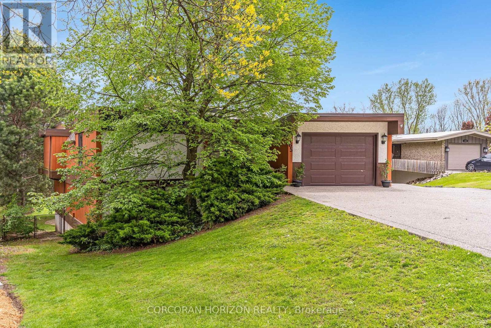 Detached at 565 FOUNTAIN STREET S, Cambridge