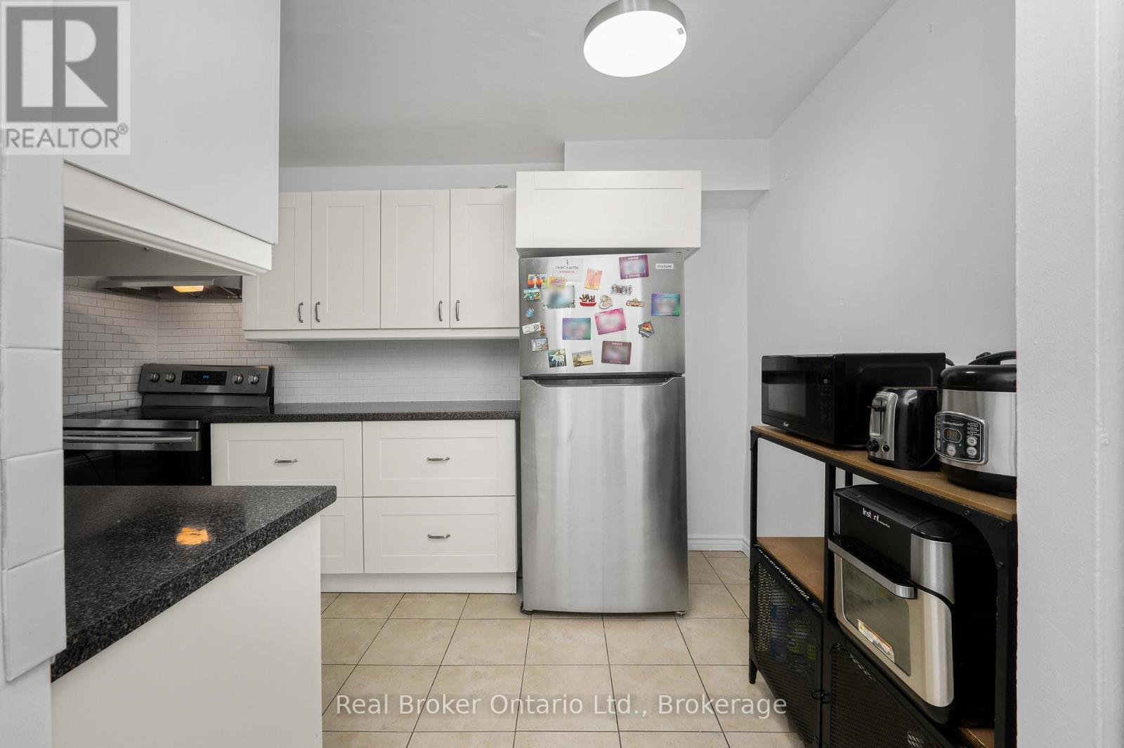 Townhouse at 41 - 1420 GARTH STREET, Hamilton
