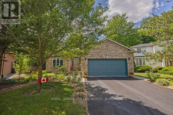 Detached at 557 INVERNESS AVENUE, London North