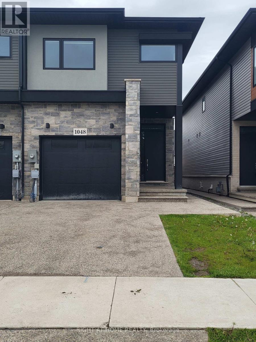 Townhouse at 1048 HANSLER ROAD, Welland (N. Welland)
