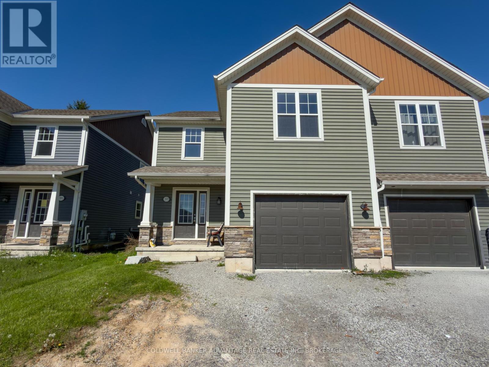 Semi-Detached/Link at 597 FIRST AVENUE, Welland