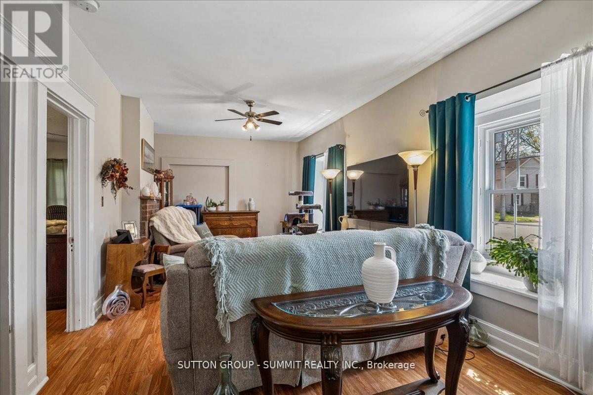 Detached at (MAIN) - 155 1/2 LAKE STREET, St. Catharines