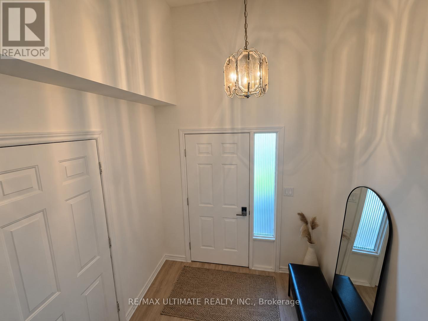 Detached at 12 STONEY BROOK CRESCENT, St. Catharines