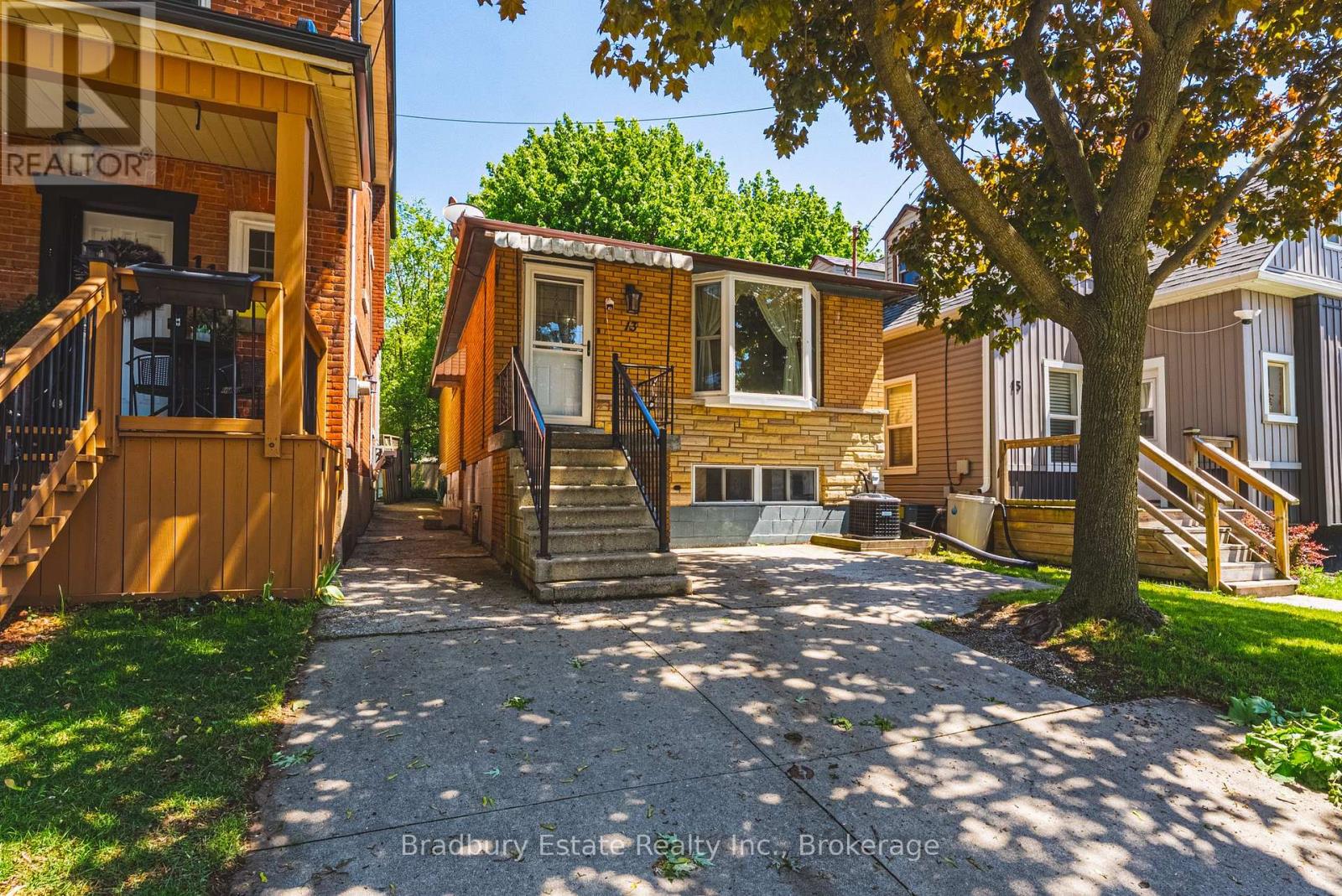Detached at 13 EAST 21ST STREET, Hamilton