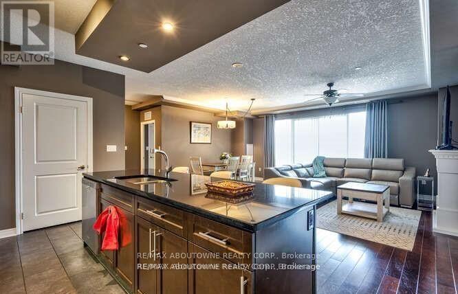 Apartment at 705 - 330 RIDOUT STREET N, London East (East K)