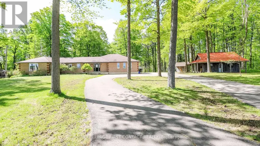 Detached at 505456 HIGHWAY 89 HIGHWAY, Amaranth