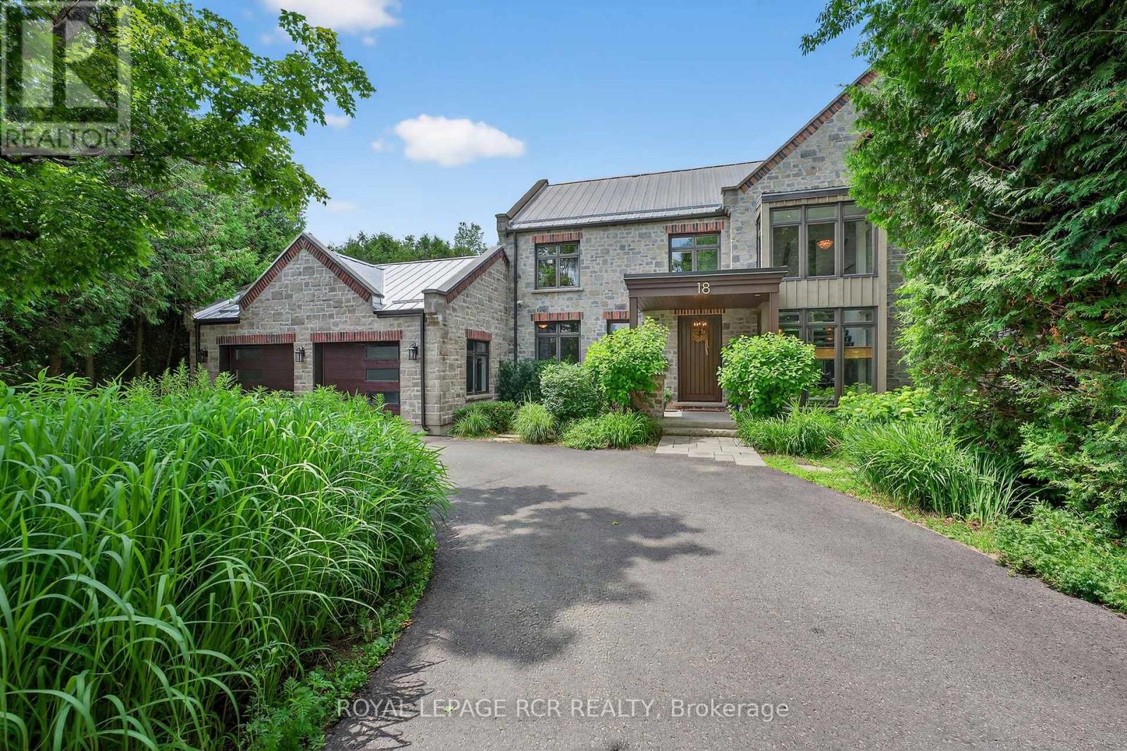 Detached at 18 MOUNT HAVEN CRESCENT, East Luther Grand Valley
