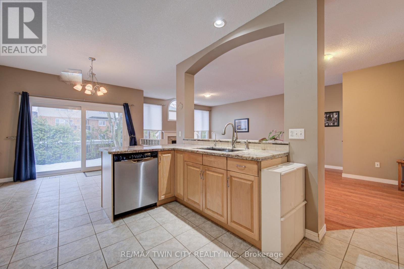 Detached at 11 CAROLINIAN LANE, Cambridge