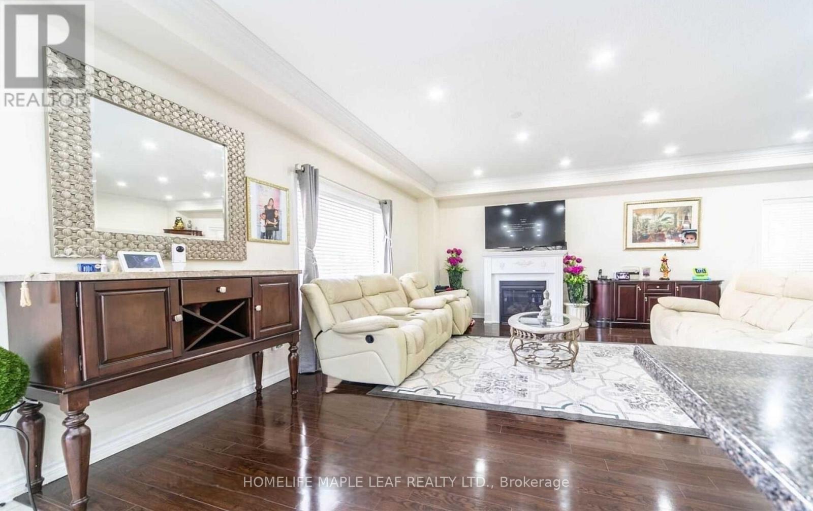Detached at 602 HAMMOND STREET, Shelburne
