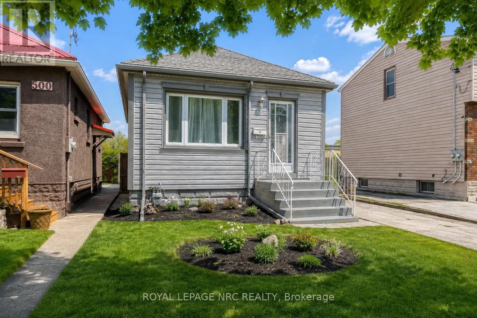 Detached at 498 SCHOLFIELD AVENUE N, Welland