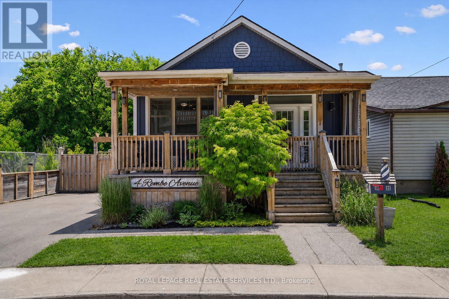 Detached at 4 REMBE AVENUE, Hamilton (Hamilton Beach)