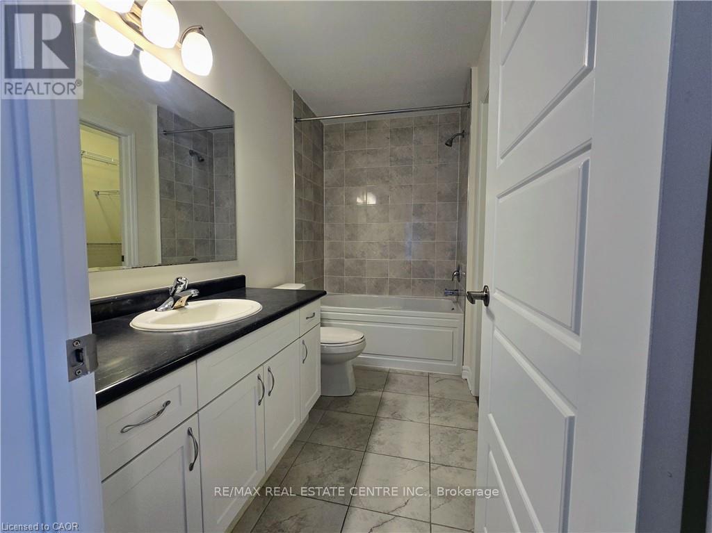 Townhouse at 143 RIDGE ROAD, Cambridge