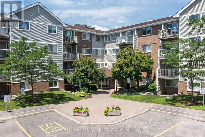 Apartment at 412 - 270 BRITTANY DRIVE, Ottawa