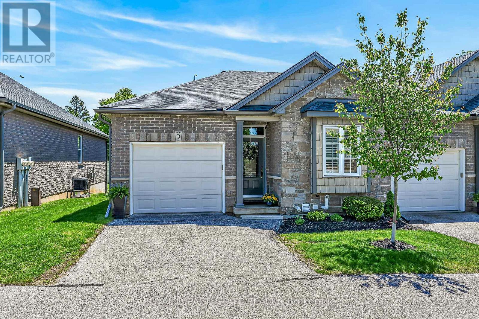 Townhouse at 3 - 244 DUNDAS STREET W, Brant