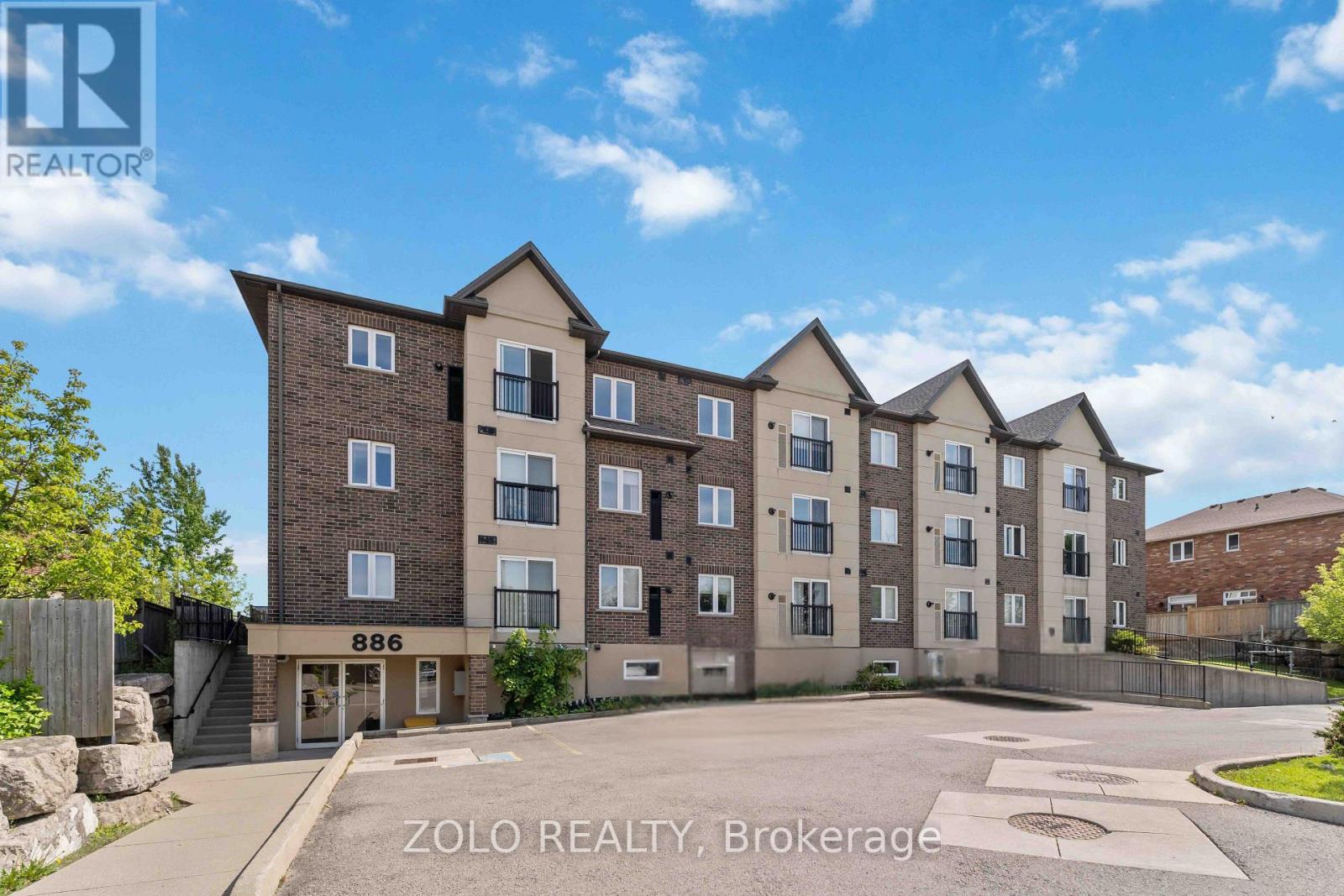 Apartment at 304 - 886 GOLF LINKS ROAD, Hamilton