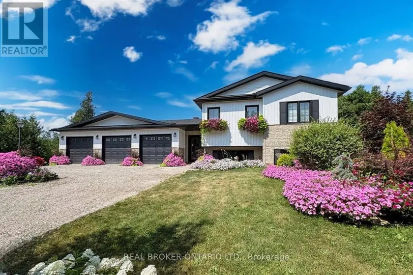 Detached at 486 CODE DRIVE, Montague