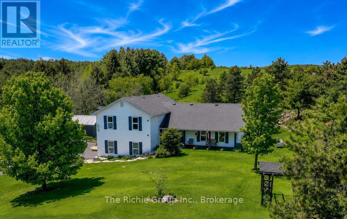 Detached at 994490 MONO-ADJALA TOWNLINE, Mono