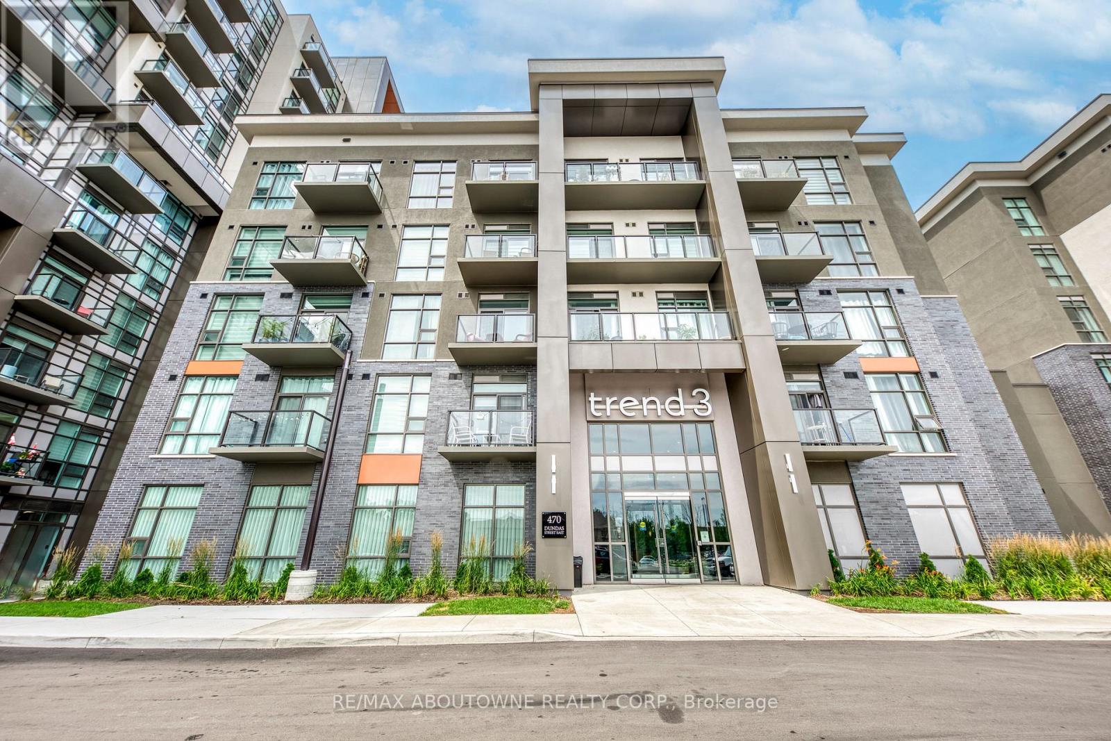 Apartment at 429 - 470 DUNDAS STREET E, Hamilton