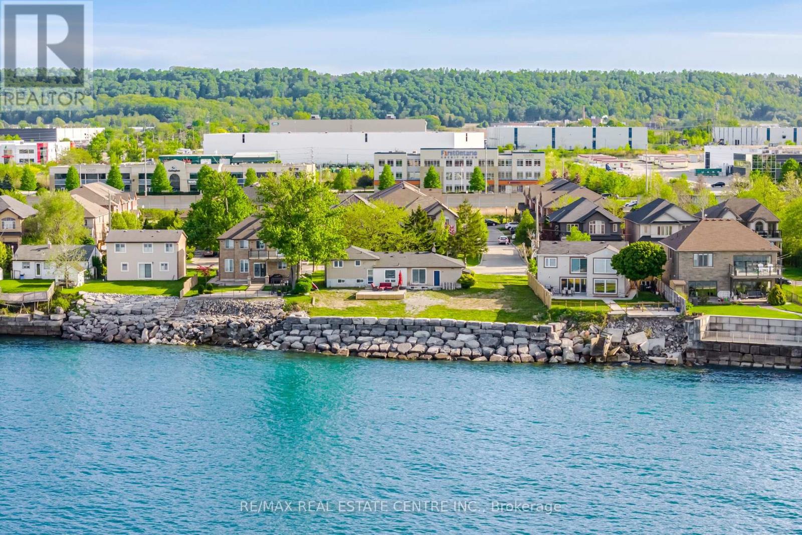 Detached at 46 SEABREEZE CRESCENT, Hamilton (Lakeshore)