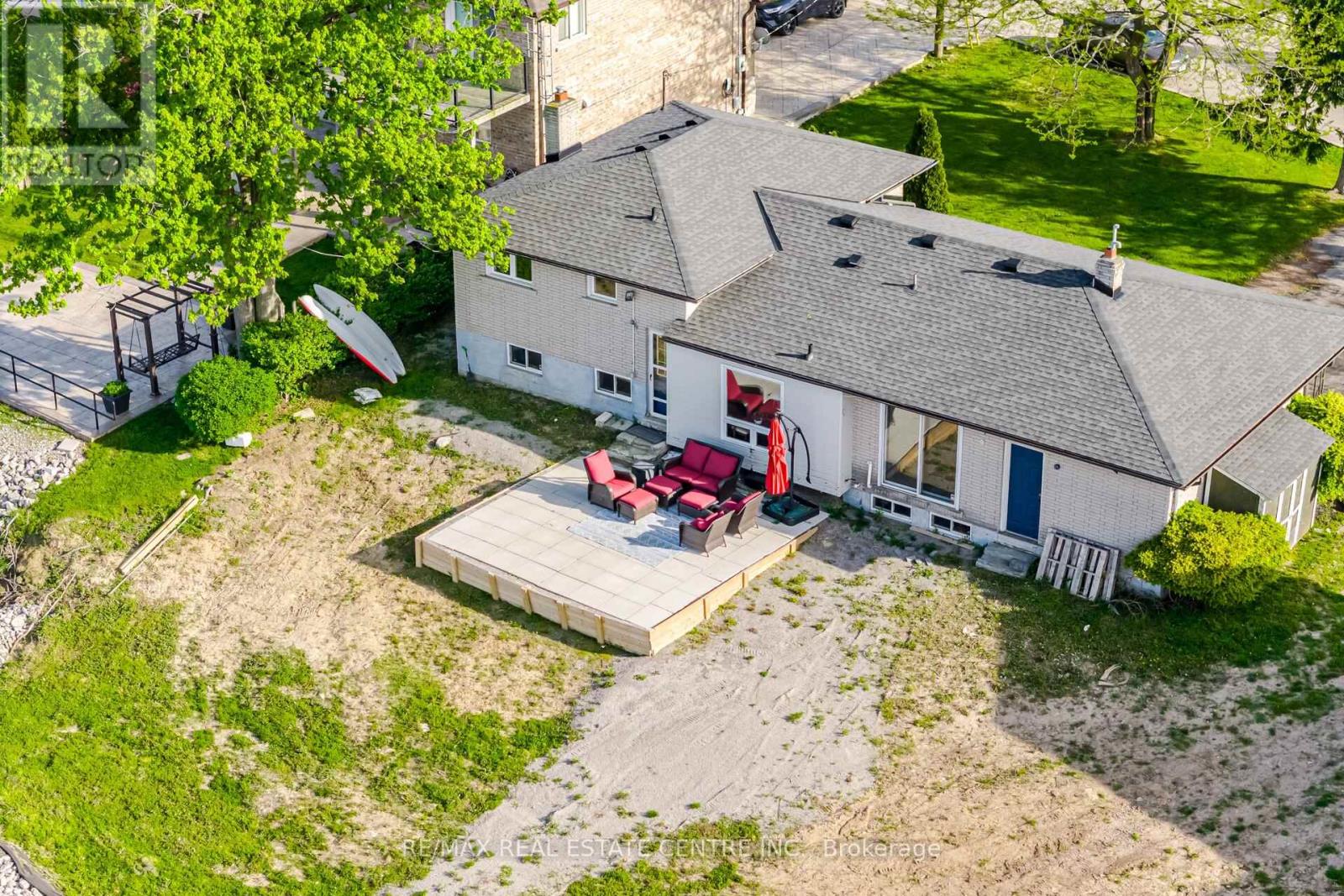 Detached at 46 SEABREEZE CRESCENT, Hamilton