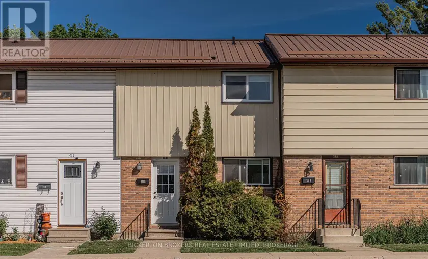 Townhouse at 11 - 316 FORSYTH STREET, Gananoque