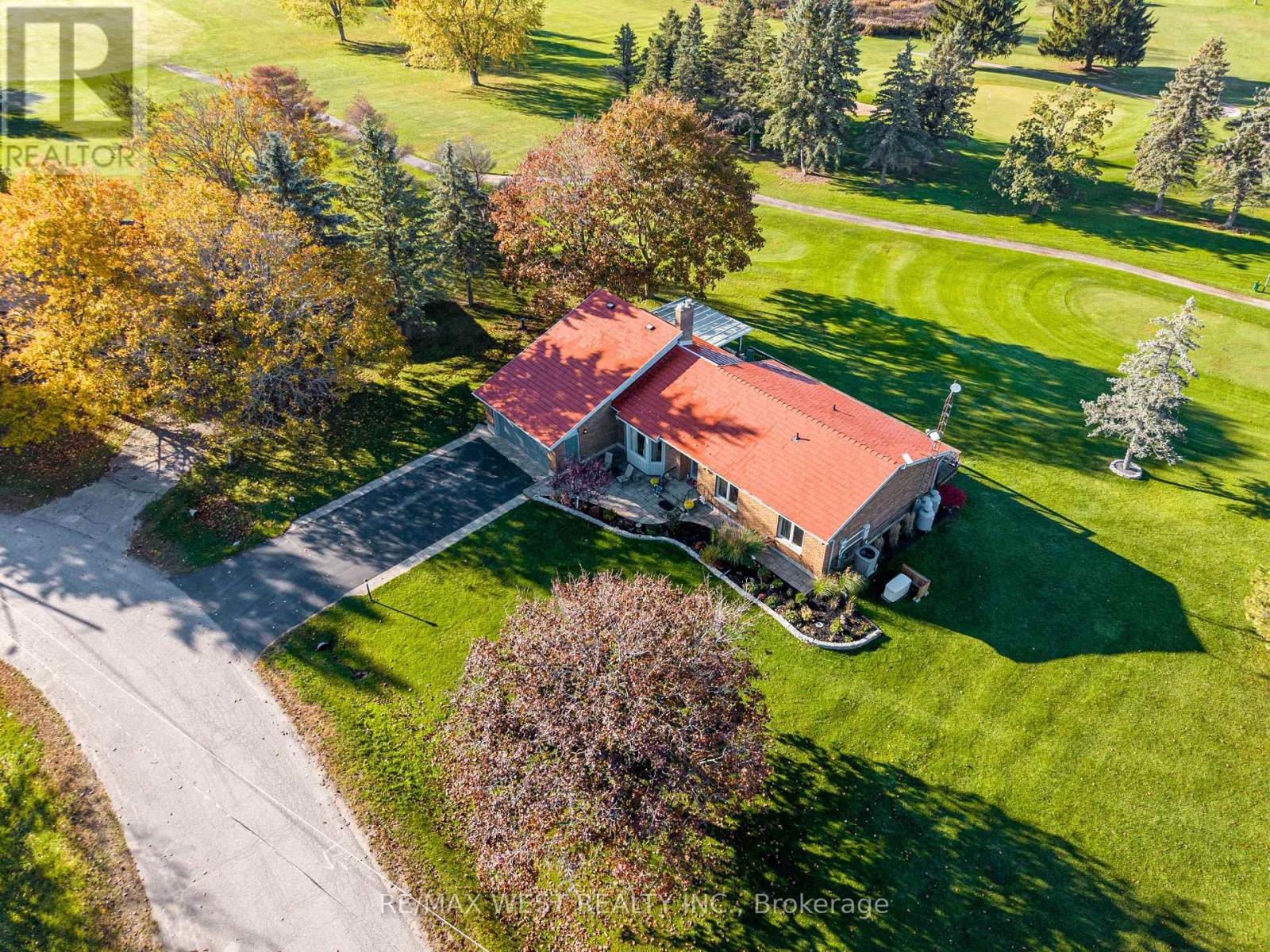 Detached at 2776 DALEWOOD COURT, Hamilton Township
