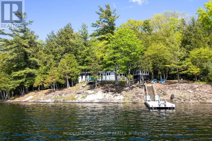 Detached at 32 BUCK ISLAND, Leeds and the Thousand Islands