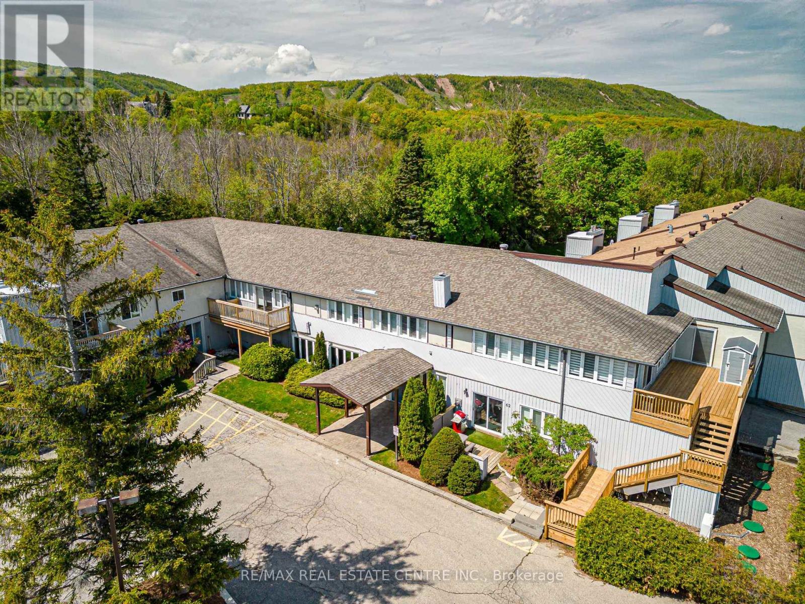 Apartment at 19 - 209472 HIGHWAY 26, Blue Mountains