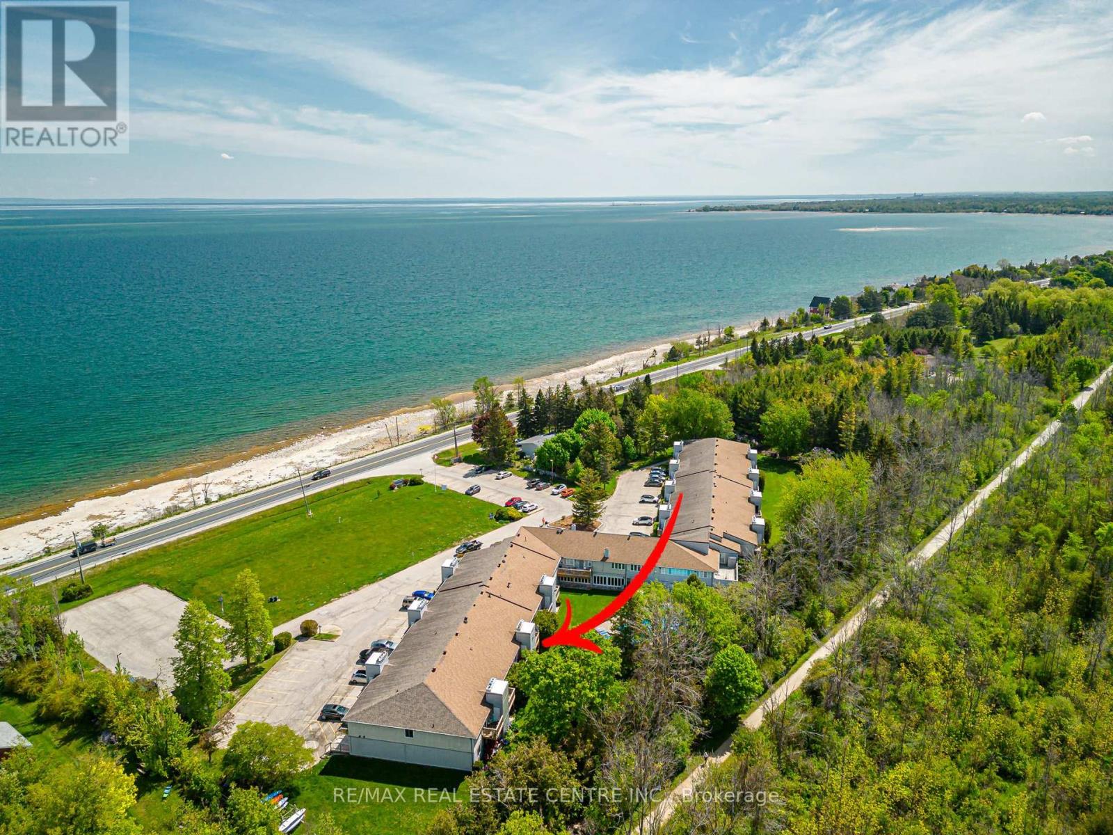 Apartment at 19 - 209472 HIGHWAY 26, Blue Mountains